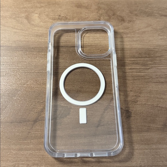 Clear Otterbox Phone Case for iPhone 12/13 PRO MAX - Picture 3 of 3